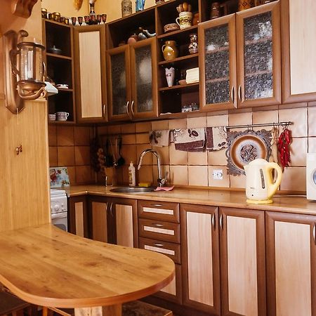 Apartment Na Shevchenka 3 Львов Экстерьер фото