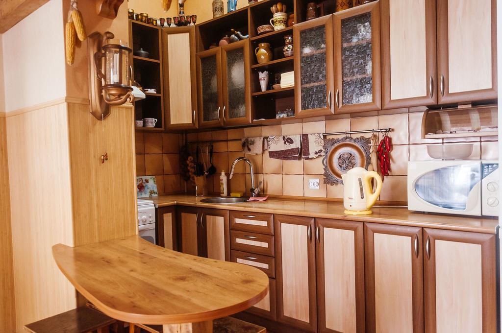 Apartment Na Shevchenka 3 Львов Экстерьер фото